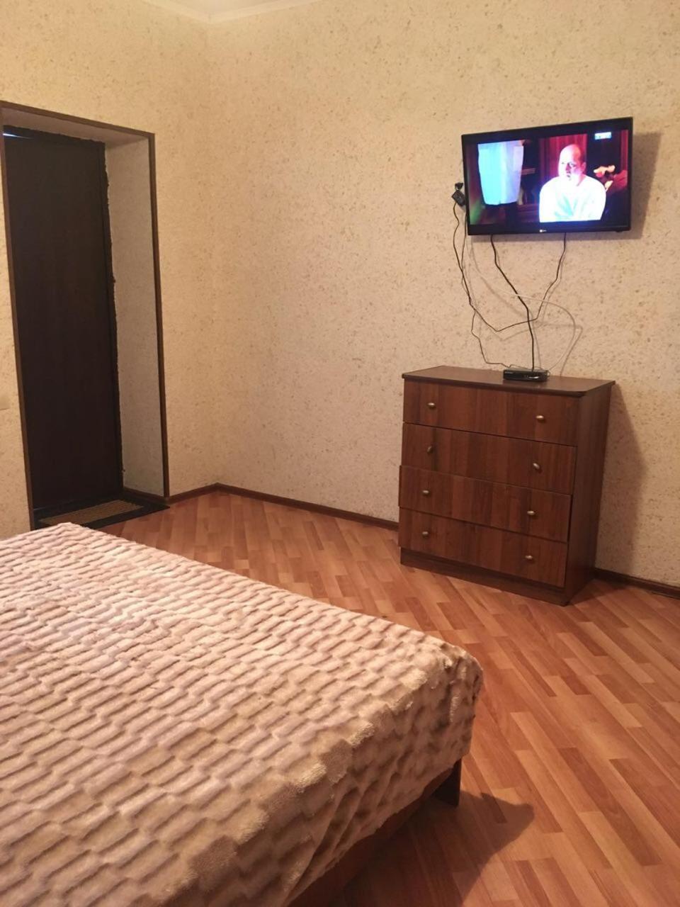 Esnat Guest House Титова 25А Сухуми Екстериор снимка